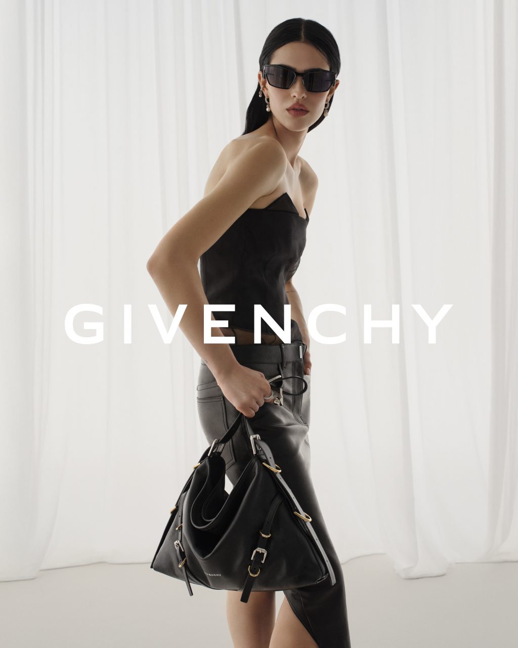 GIVENCHY_SS24_WOMEN_CAMPAIGN_4x5_10