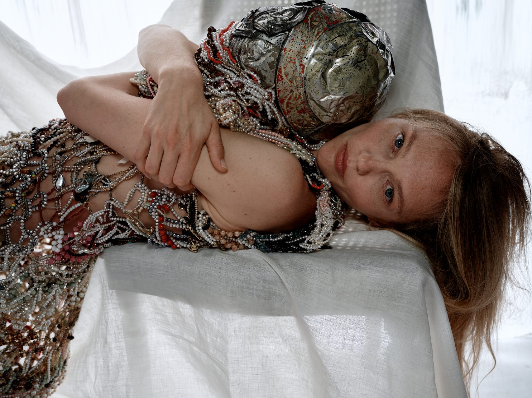 SASHA_PIVOVAROVA_BY_KACPER_KASPRZYK_IMAGE_7
